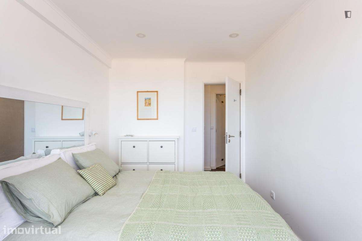 Quarto - localizado em Carcavelos Lisbon - Grande imagem: 2/16