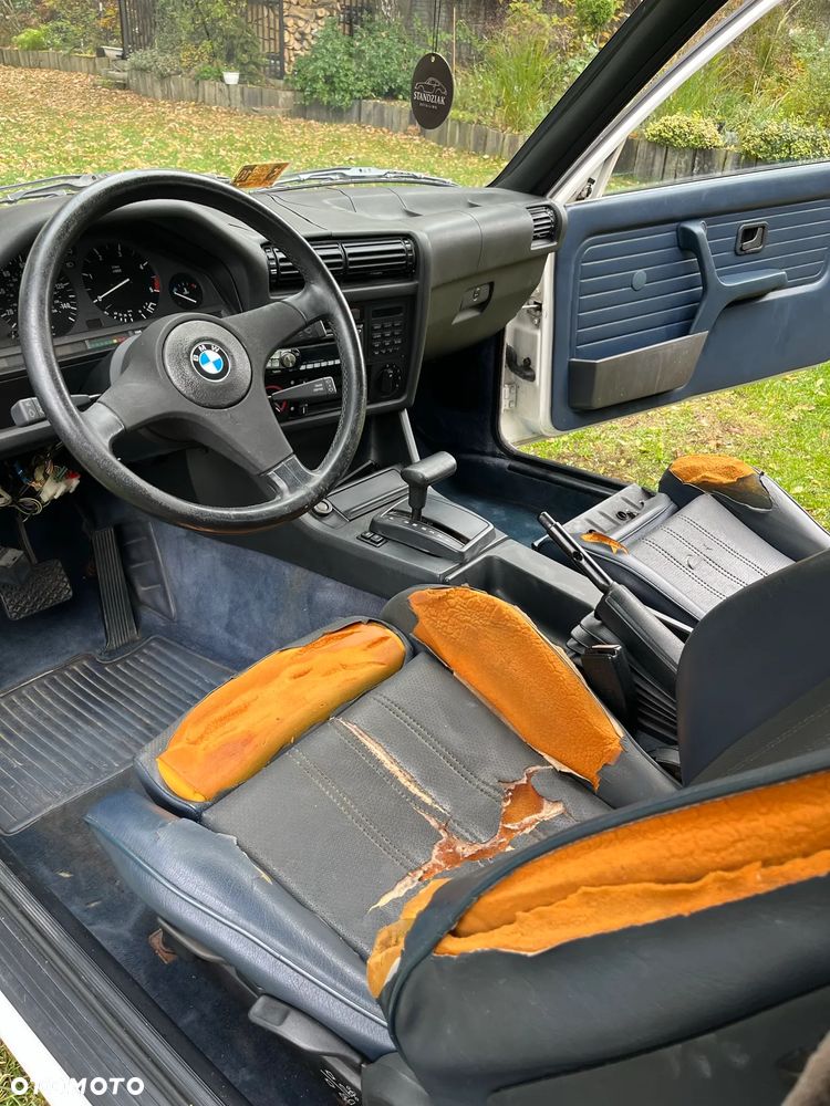 BMW Seria 3 ver-325e - 12