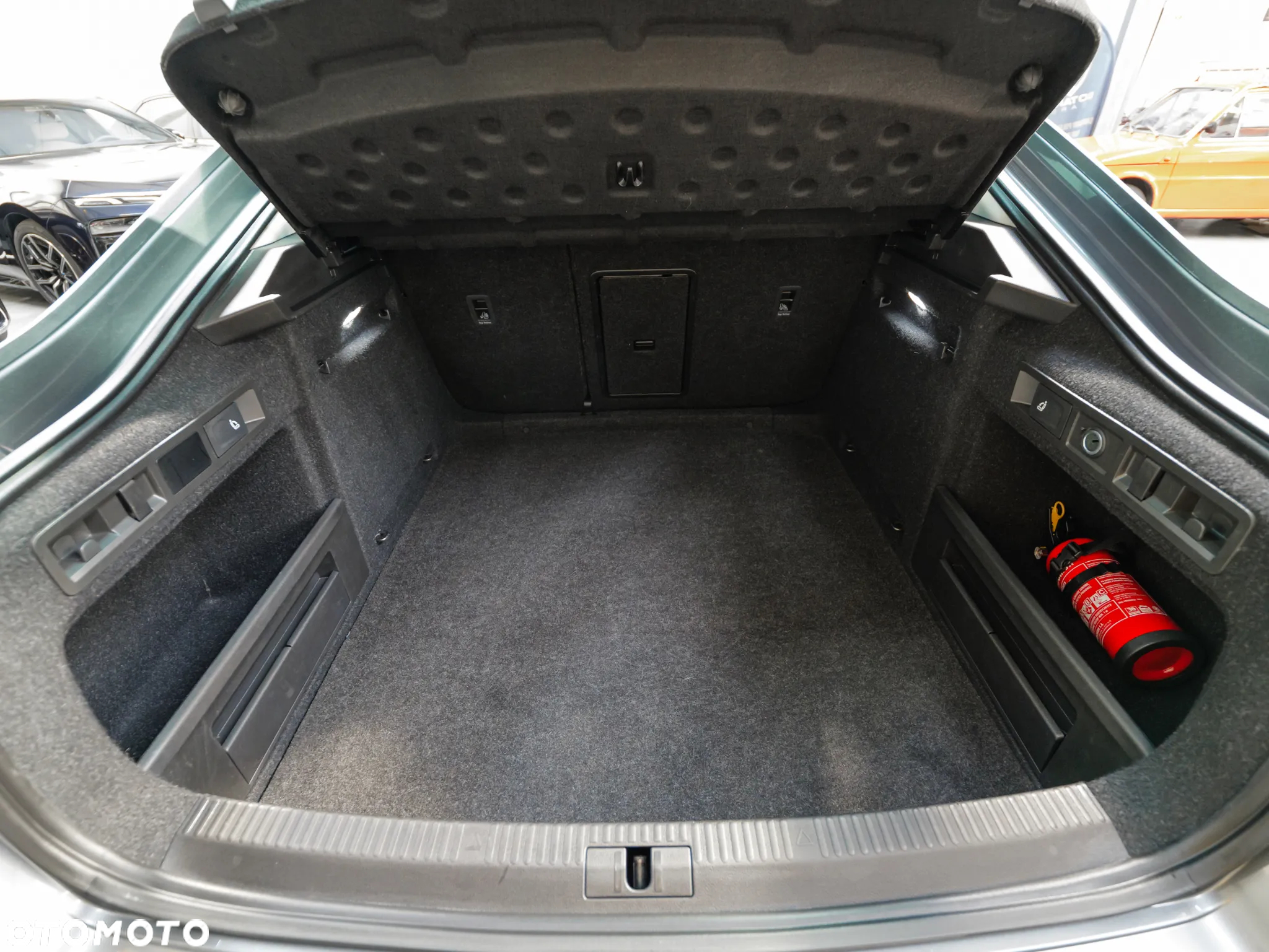 Skoda Superb 2.0 TDI SCR Ambition - 39