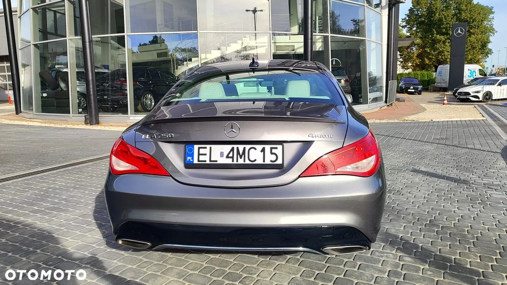 Mercedes-Benz CLA 250 4Matic 7G-DCT Sport - 6