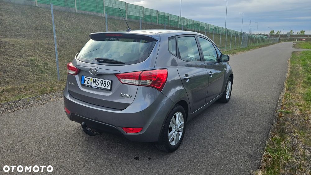 Hyundai ix20 - 8