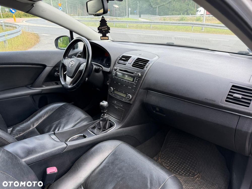Toyota Avensis 2.2 D-4D Prestige - 14