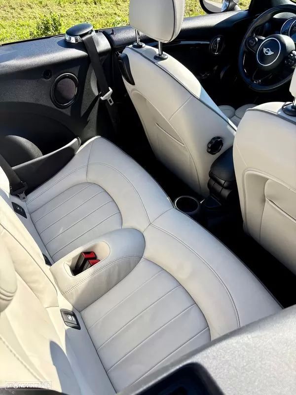MINI Cabrio Cooper D Auto - 11