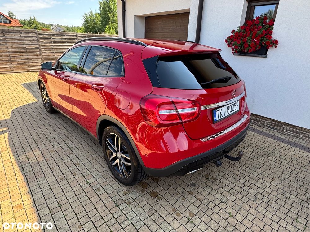 Mercedes-Benz GLA 250 4-Matic - 4