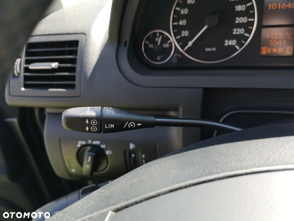 Mercedes-Benz Klasa A 160 Autotronic Elegance - 15