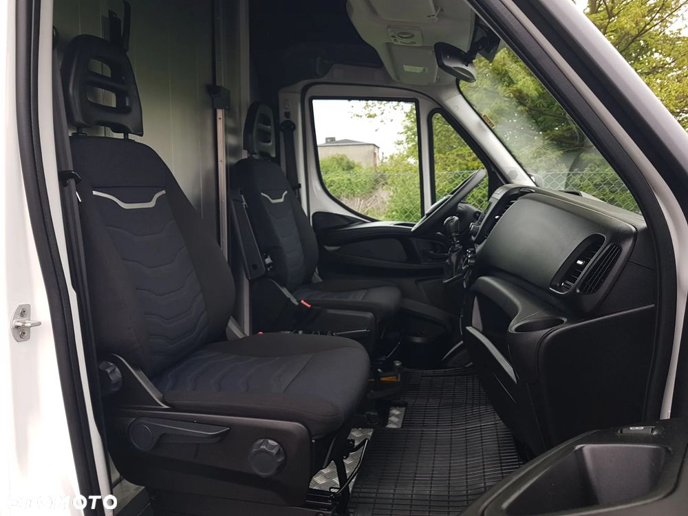 Iveco DAILY KONTENER NISKOPODŁOGOWY 4,44x2,23x2,42 SKLEP FOODTRUCK BAR KLIMA KONIOWÓZ KAMPER - 8