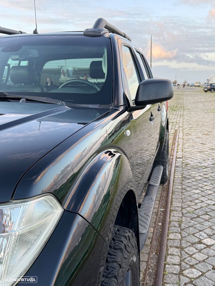Nissan Navara 2.5 dCi CD LE Prem.+BDT - 19