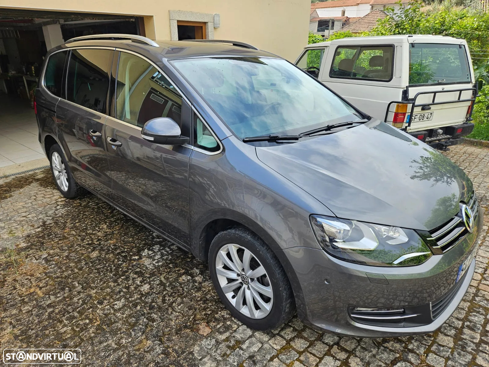 VW Sharan 2.0 TDI Highline DSG - 2
