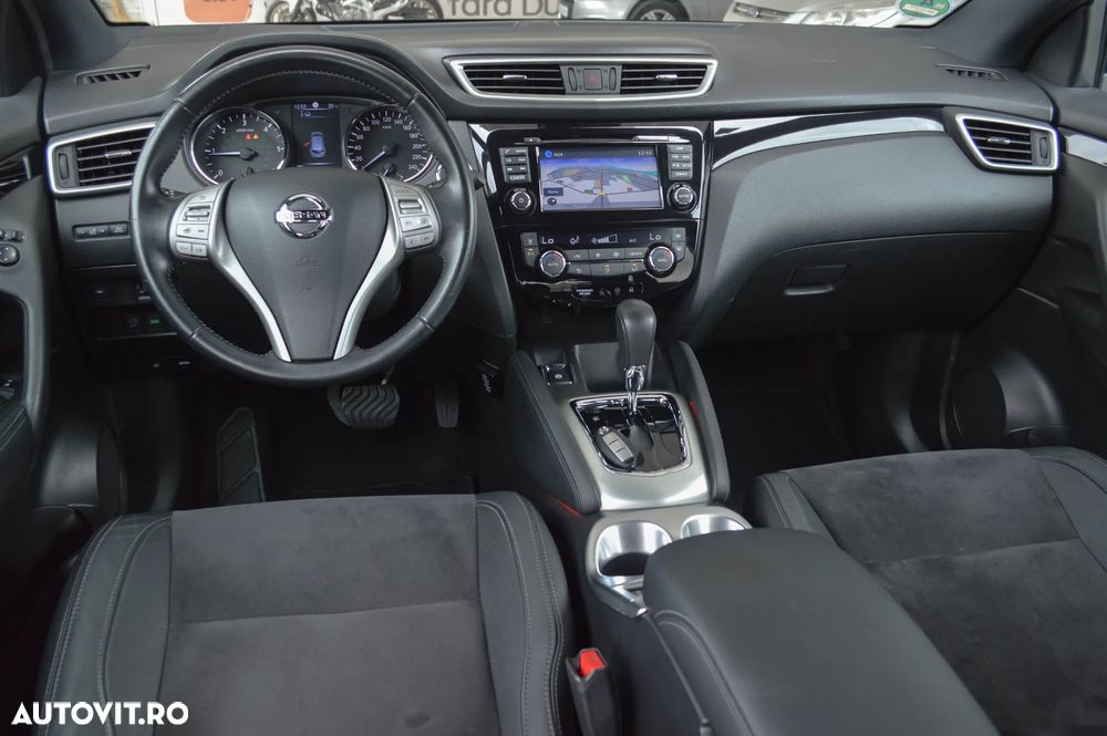 Nissan Qashqai 1.6 DCI Xtronic TEKNA - 34