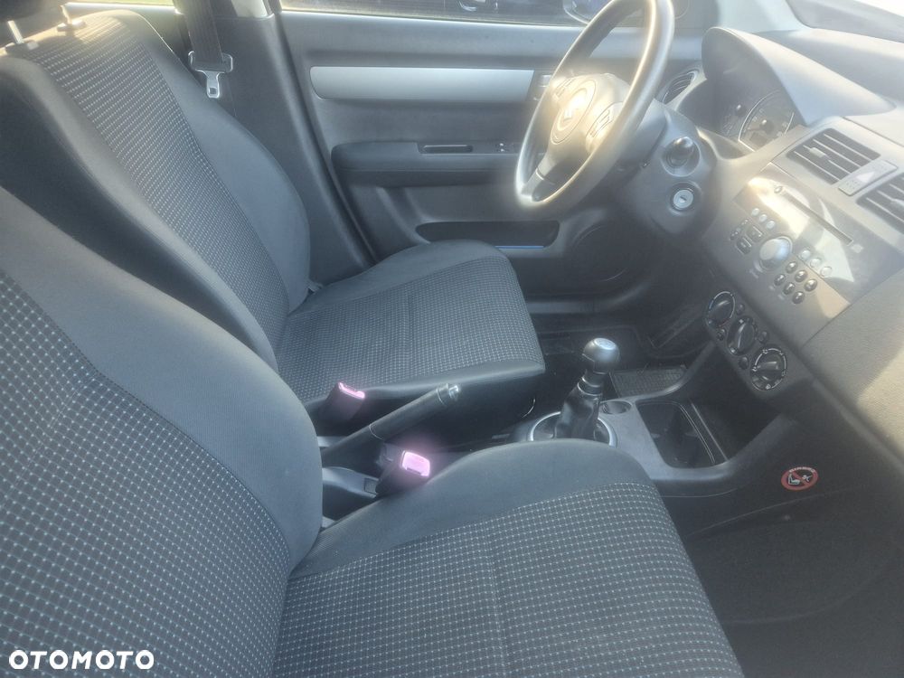 Suzuki Swift 1.3 Comfort dance - 5