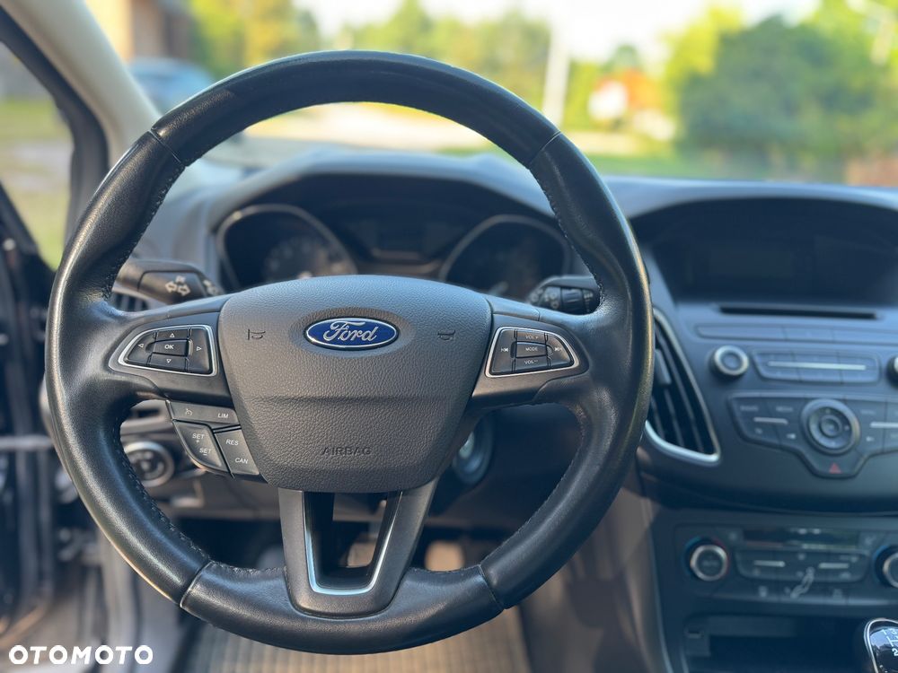 Ford Focus 1.6 Trend - 29