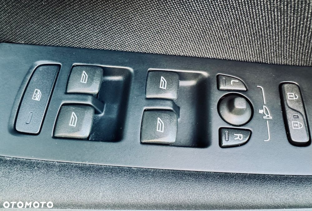 Volvo V40 D2 Geartronic Momentum - 28