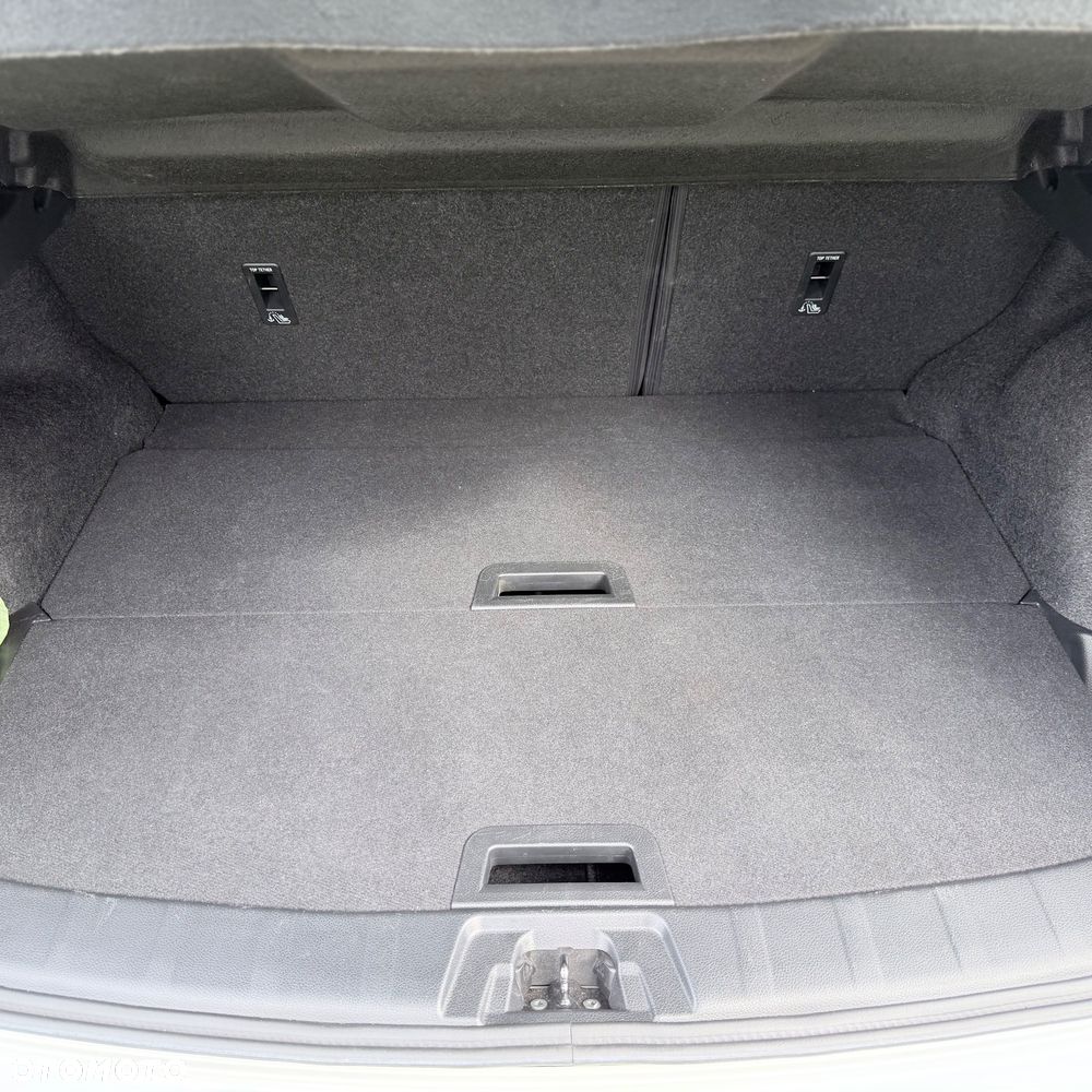 Nissan Qashqai 1.6 DIG-T N-Connecta - 24