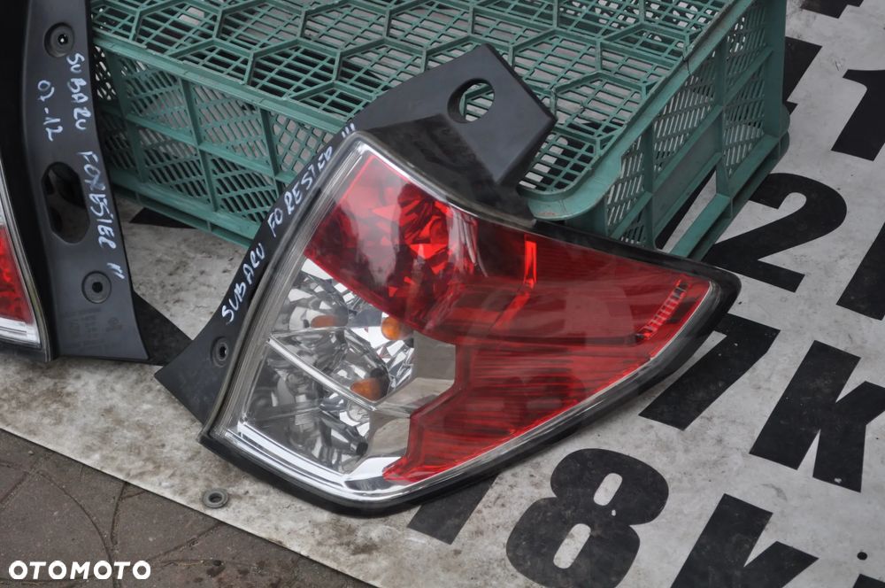 subaru furester III lampa prawa tył WYSYŁKA - 3