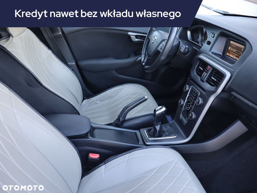 Volvo V40 - 11