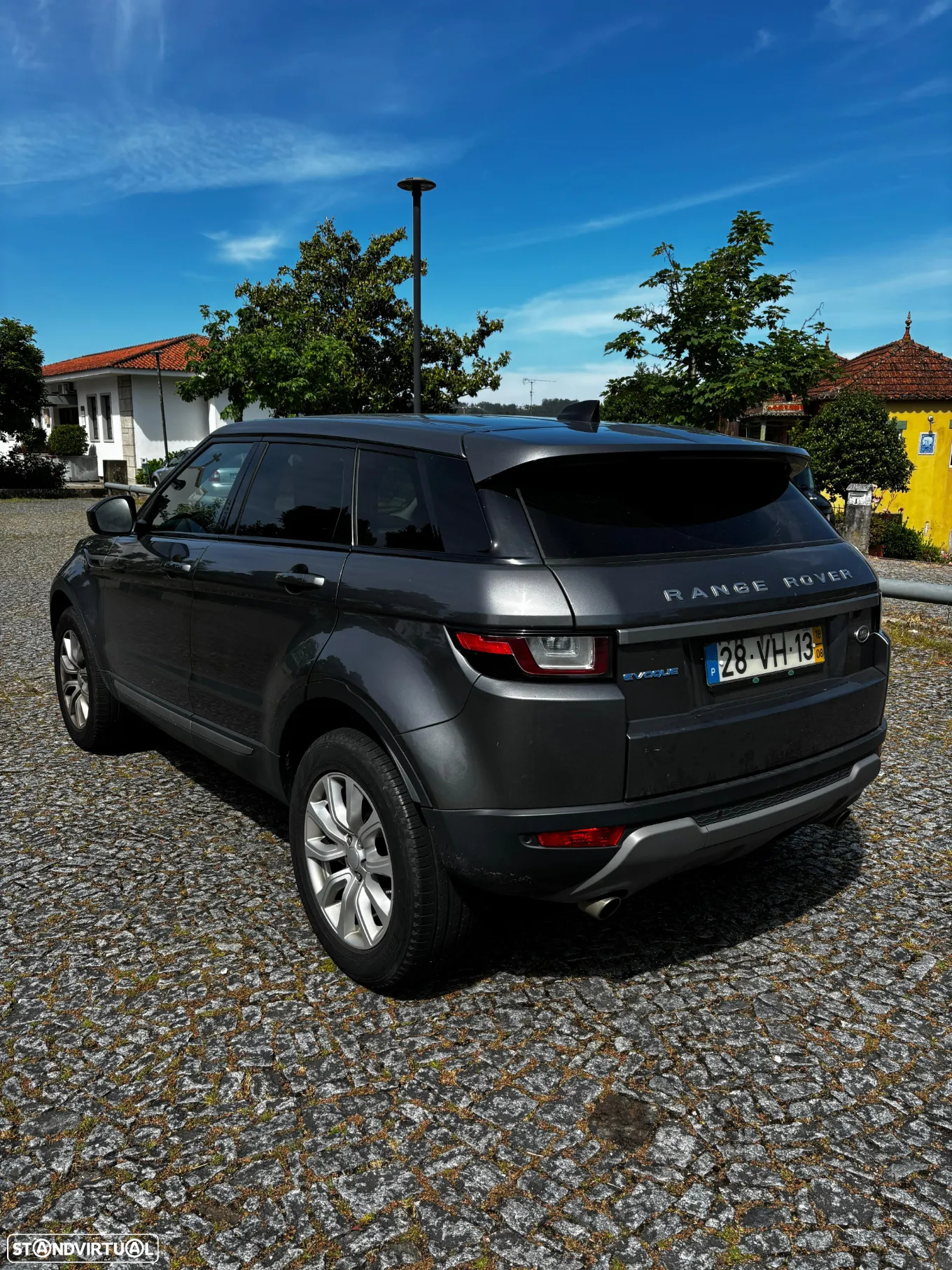 Land Rover Range Rover Evoque 2.0 eD4 Pure - 4