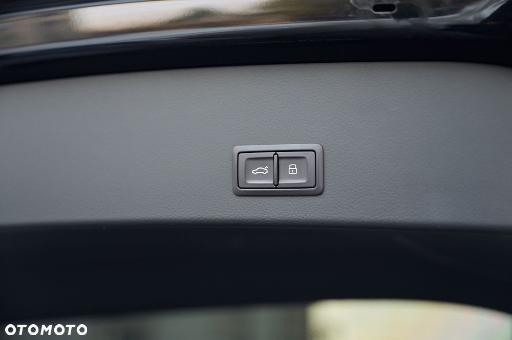 Audi A6 Avant 2.0 TDI ultra S tronic - 19