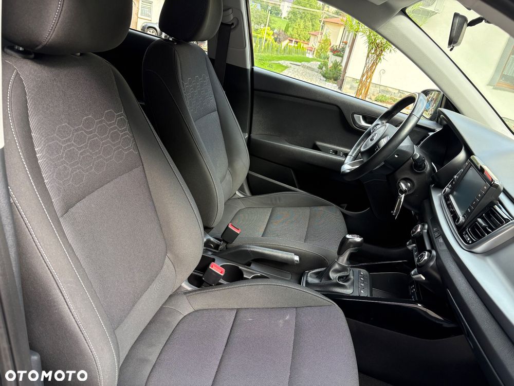 Kia Rio - 8