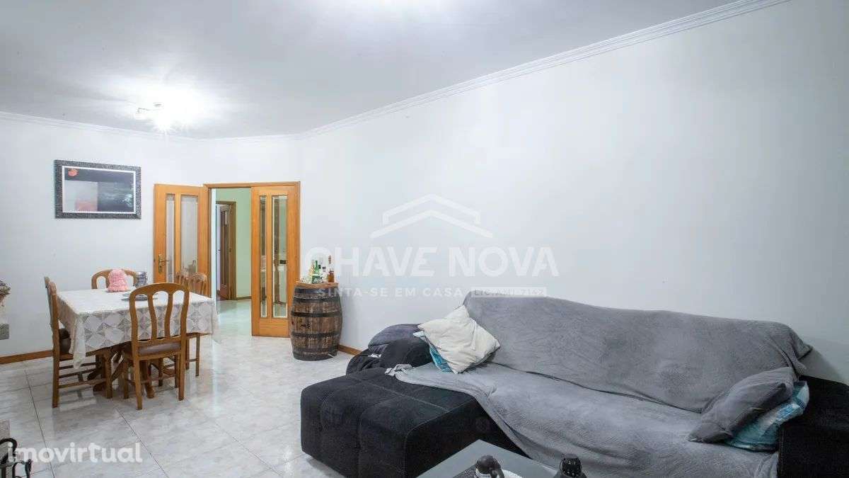 Apartamento T2 com 100m² e boas acessibilidades GRJ/00174/CO - Grande imagem: 4/12