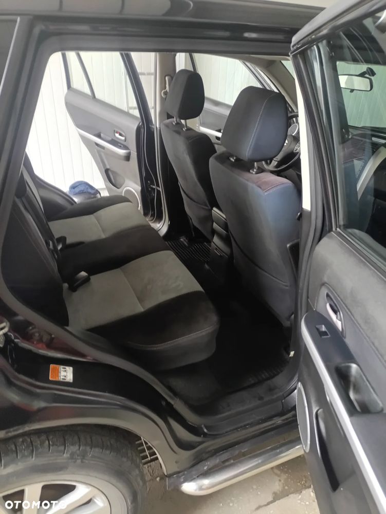Suzuki Grand Vitara 1.9 DDiS Premium - 11