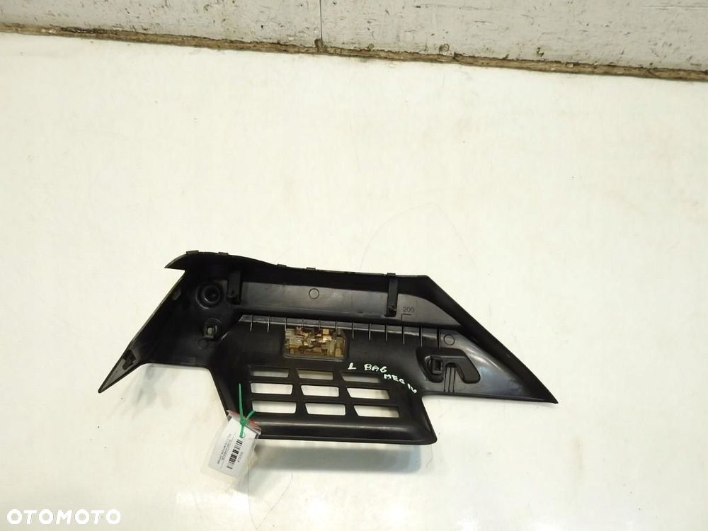 MOCOWANIE PÓŁKI BAGAŻNIKA LEWE RENAULT MEGANE IV 799125069R - 3