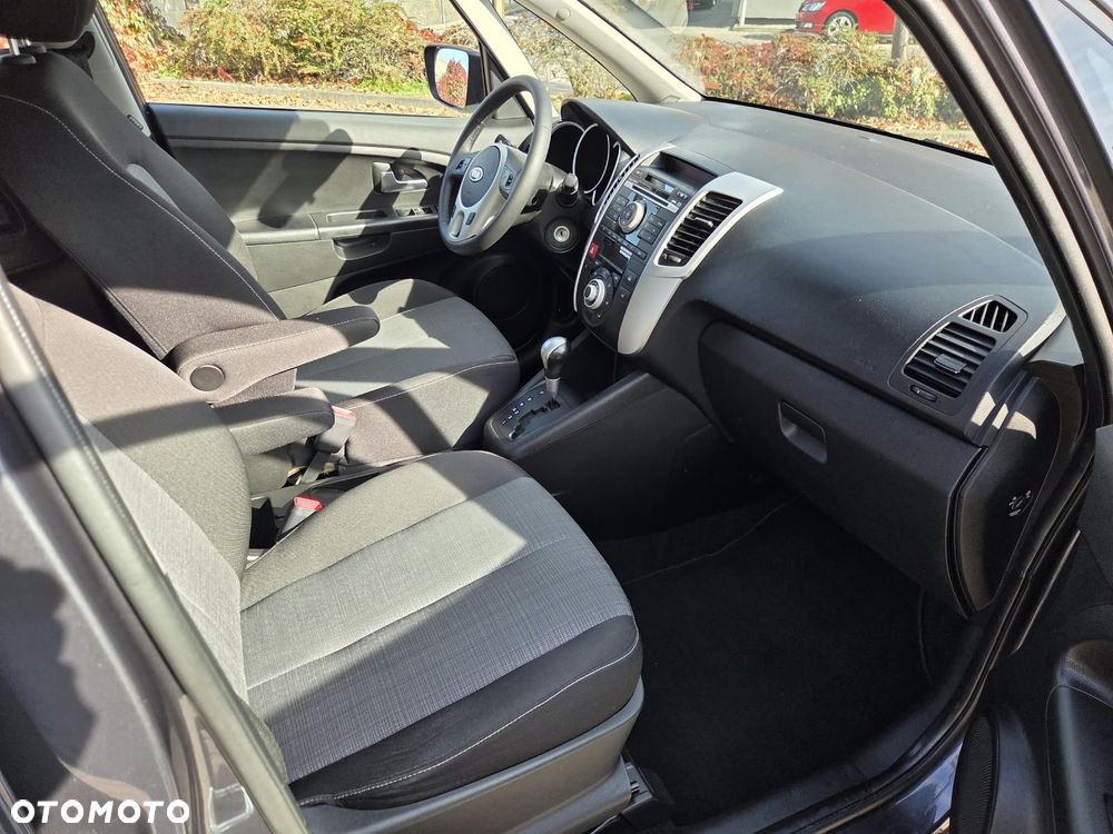 Kia Venga 1.6 L - 23