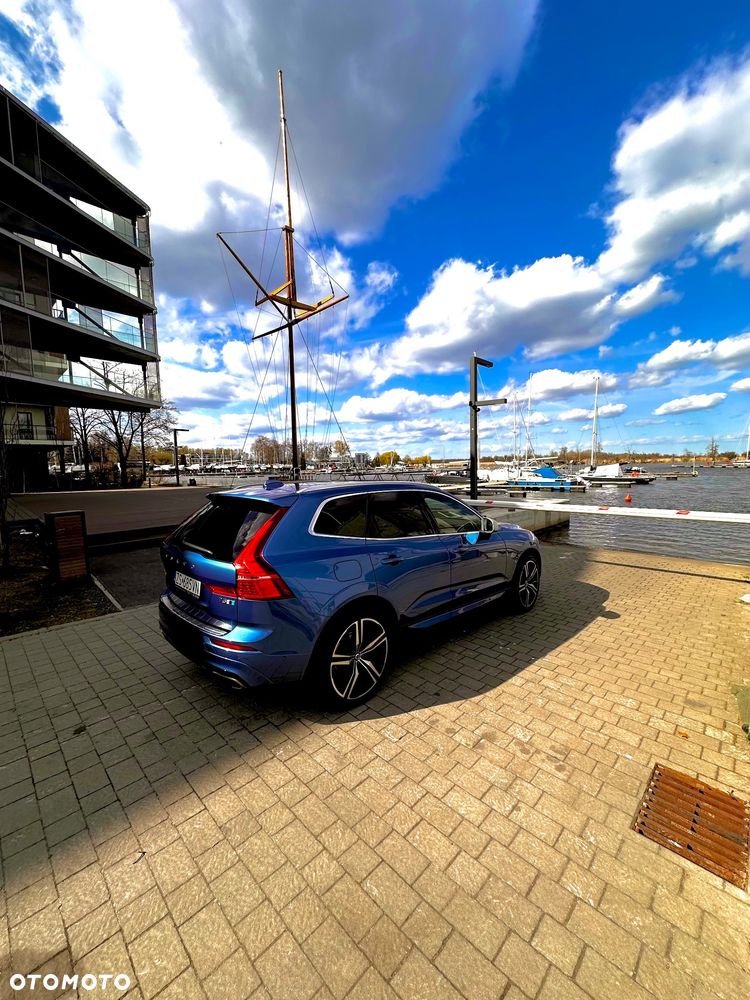 Volvo XC 60 T5 AWD R-Design - 4