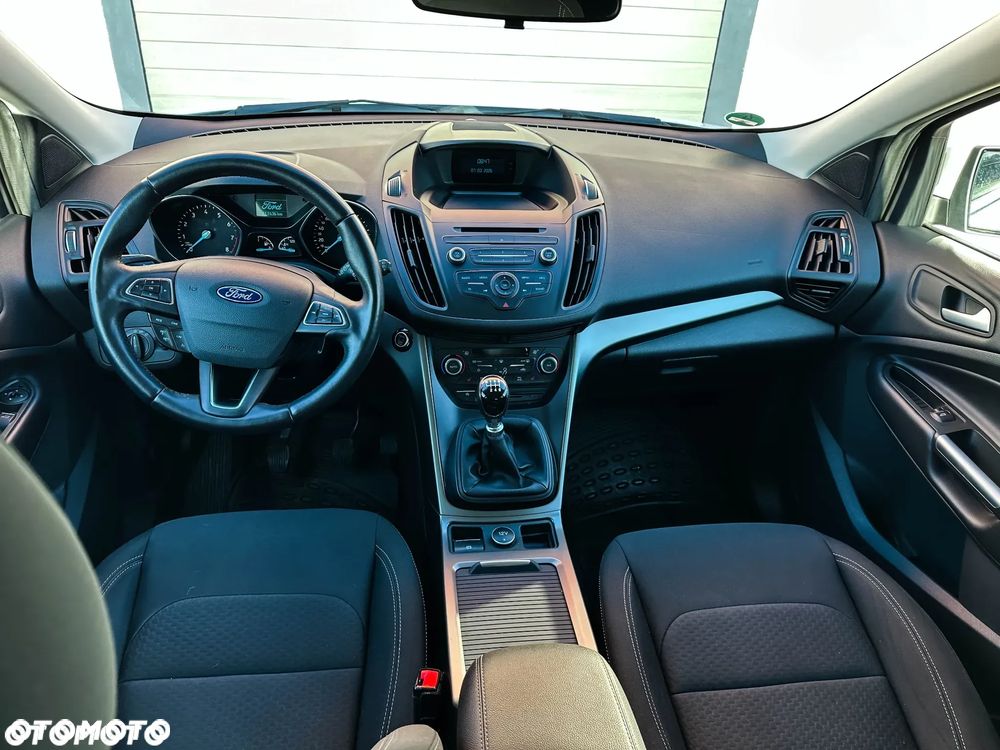 Ford Kuga - 32