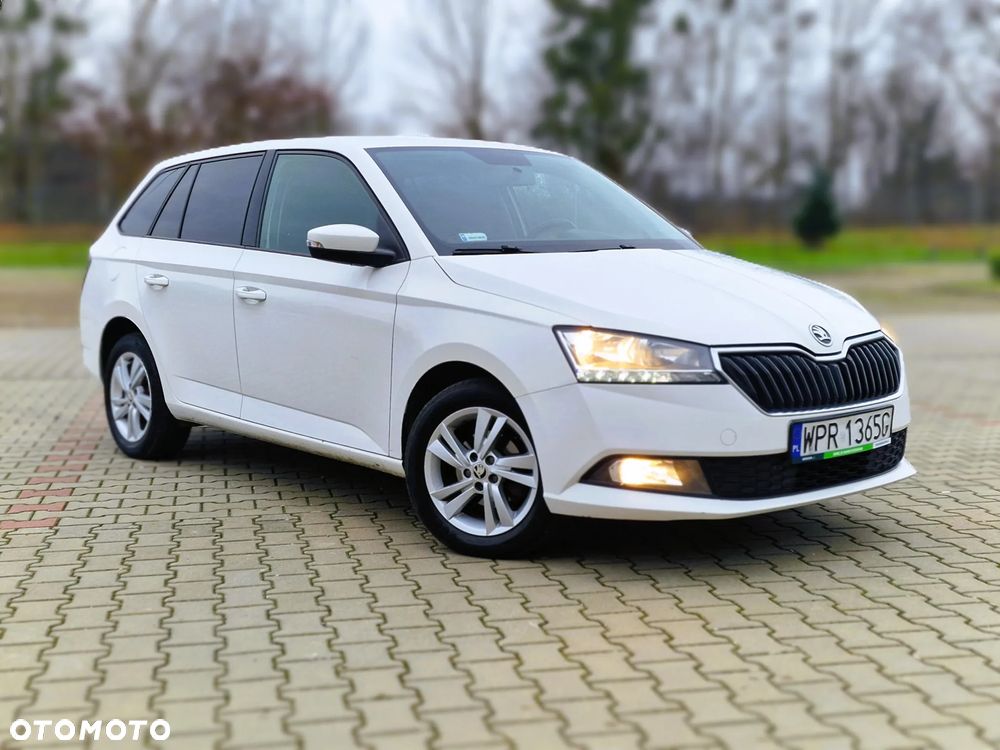 Skoda Fabia 1.0 TSI Ambition - 1