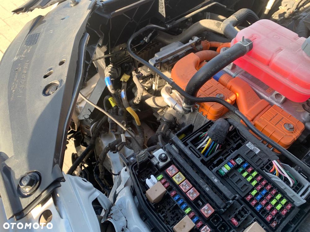 Hyundai Santa Fe 1.6 HEV 2WD 6-Sitzer Signature - 13