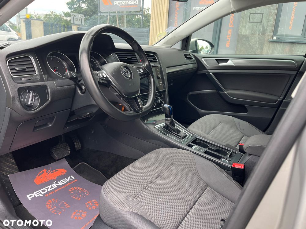 Volkswagen Golf - 7
