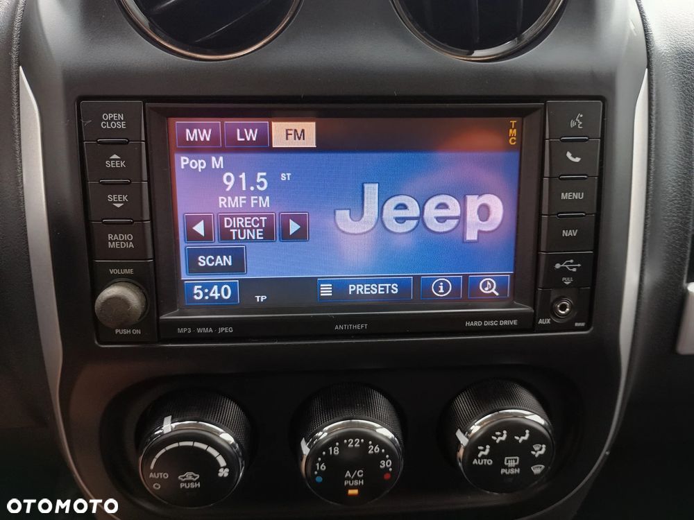 Jeep Compass - 26
