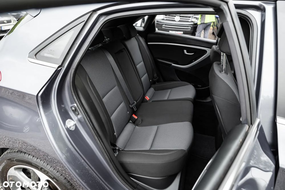 Hyundai i30 blue 1.6 GDI Style - 25