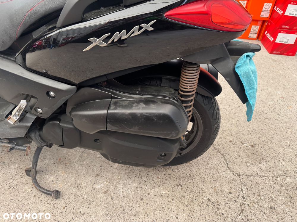 Yamaha X-max - 19