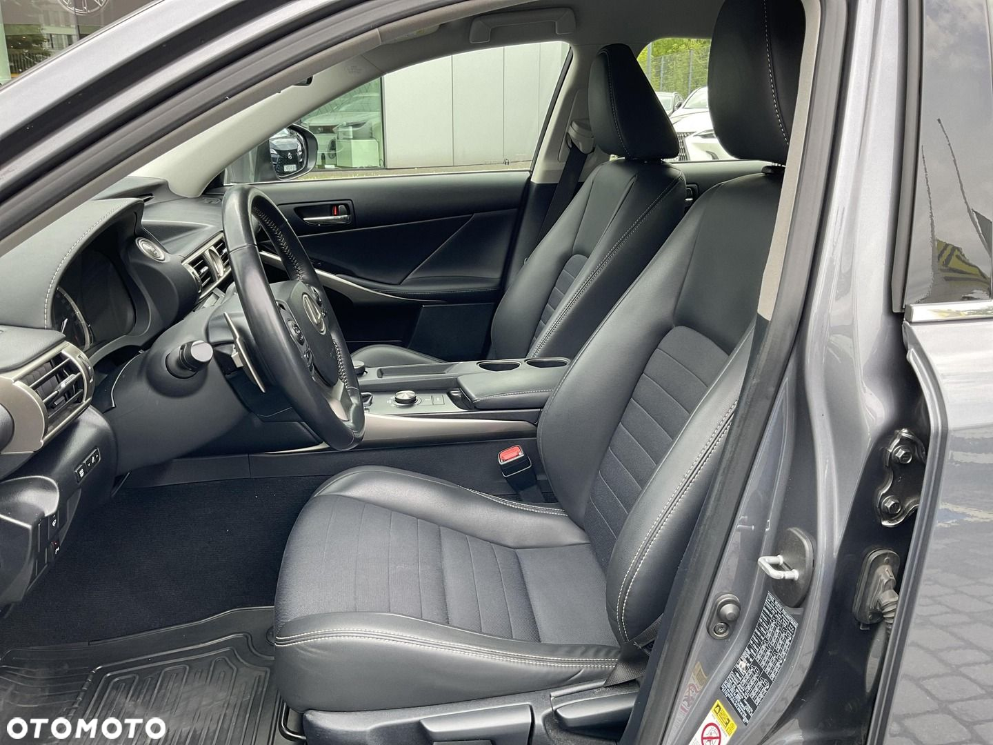 Lexus IS 250 Elite - 11