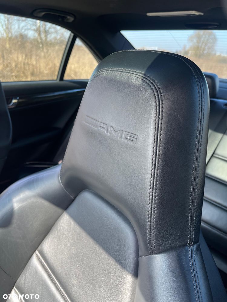 Mercedes-Benz Klasa C 63 AMG 7G-TRONIC - 17