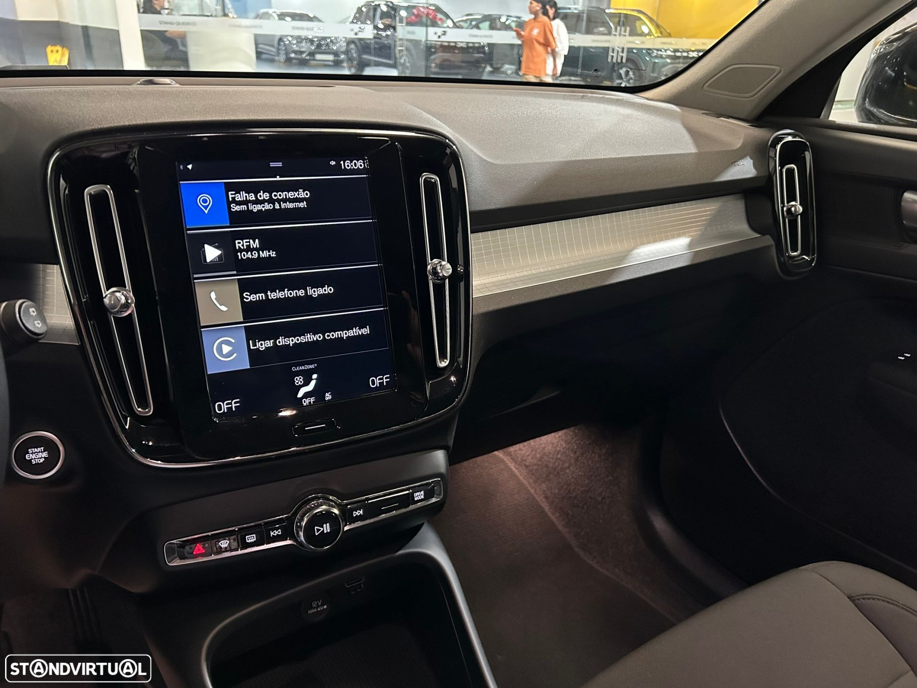 Volvo XC 40 1.5 T5 PHEV Inscription - 24