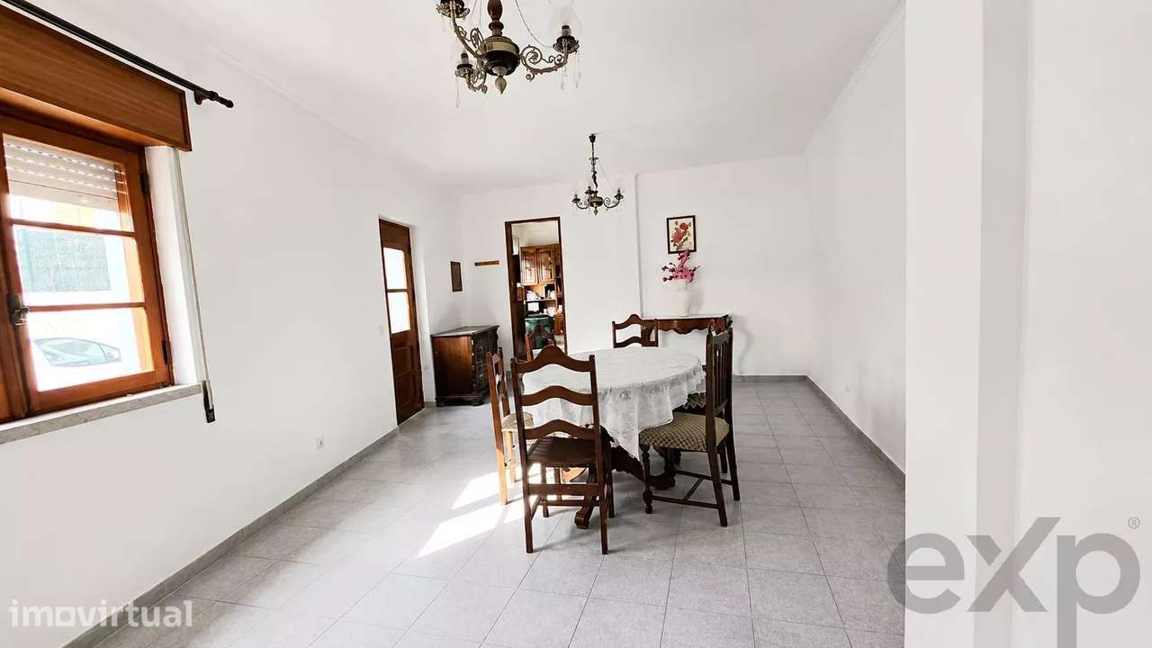 Uma das raras moradias com garagem no Centro Histórico de Tavira - Grande imagem: 2/6