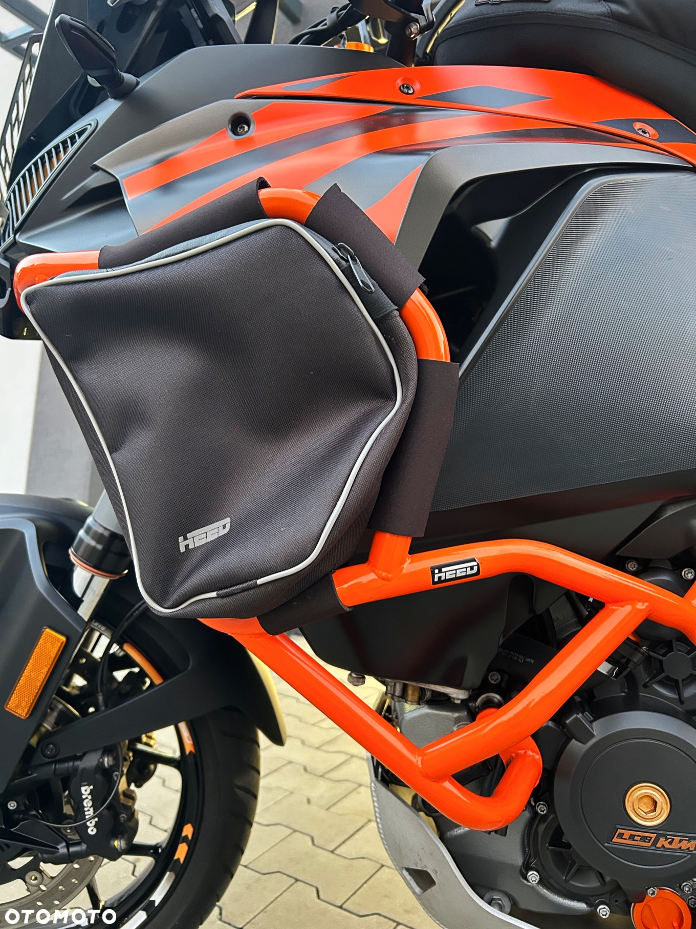 KTM Adventure - 32