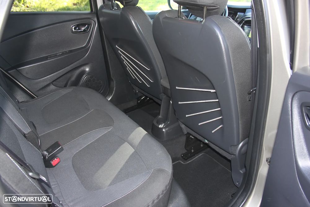 Renault Captur 1.5 dCi Exclusive - 24