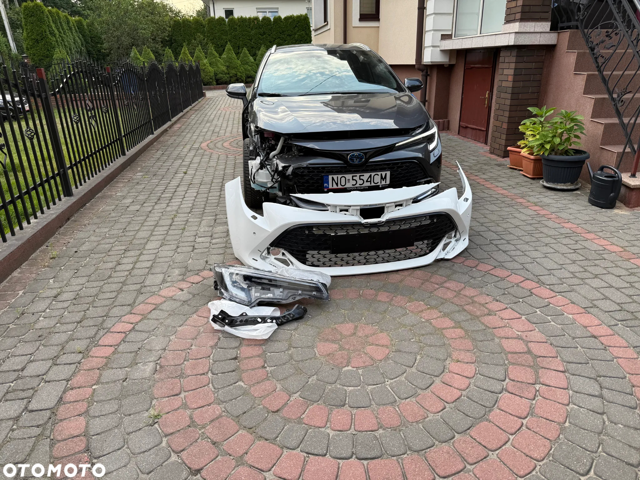 Toyota Corolla - 5