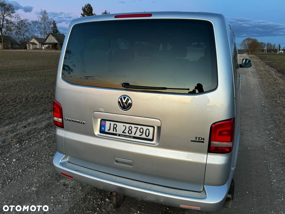 Volkswagen Caravelle - 3