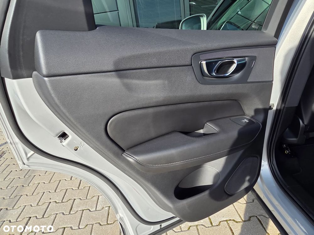 Volvo XC 60 D4 AWD Inscription - 27