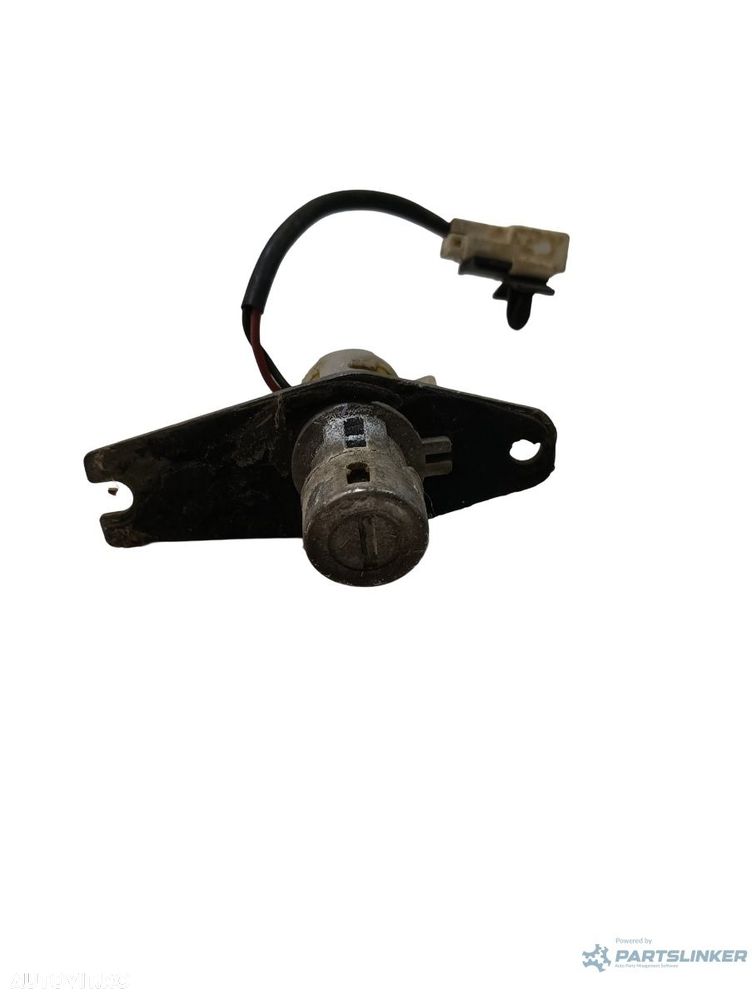 Butuc portbagaj  CHEVROLET CAPTIVA C100, C140 2006 - > - 2