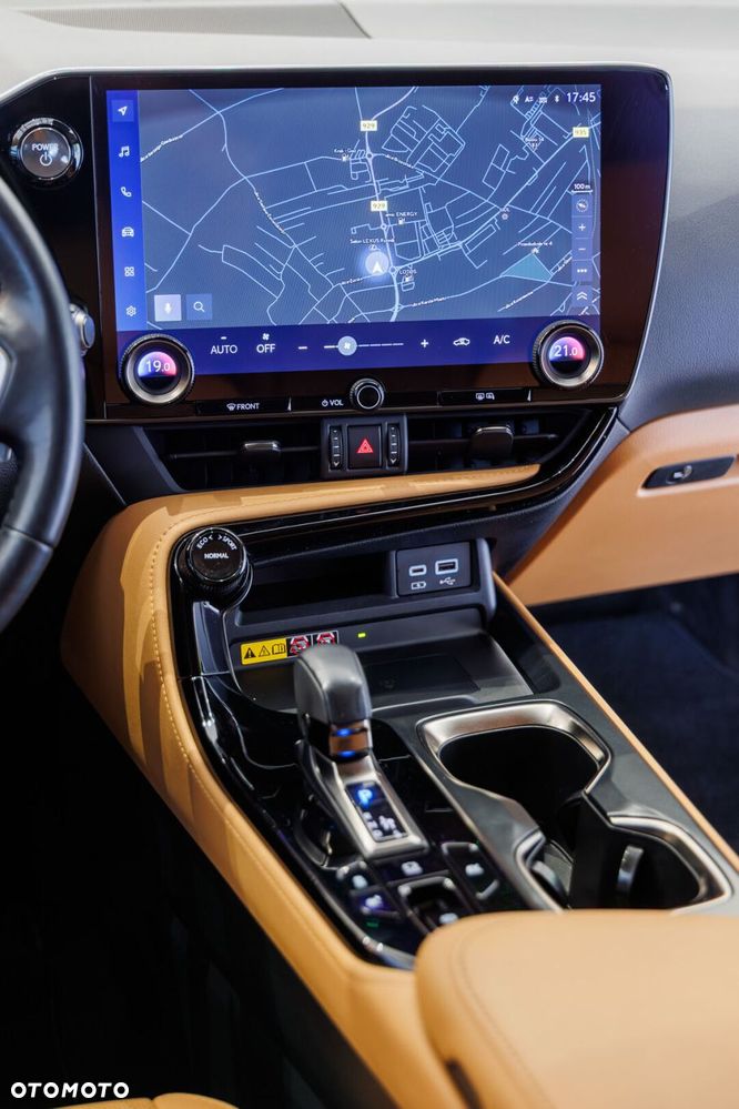Lexus NX 350h Prestige AWD - 22