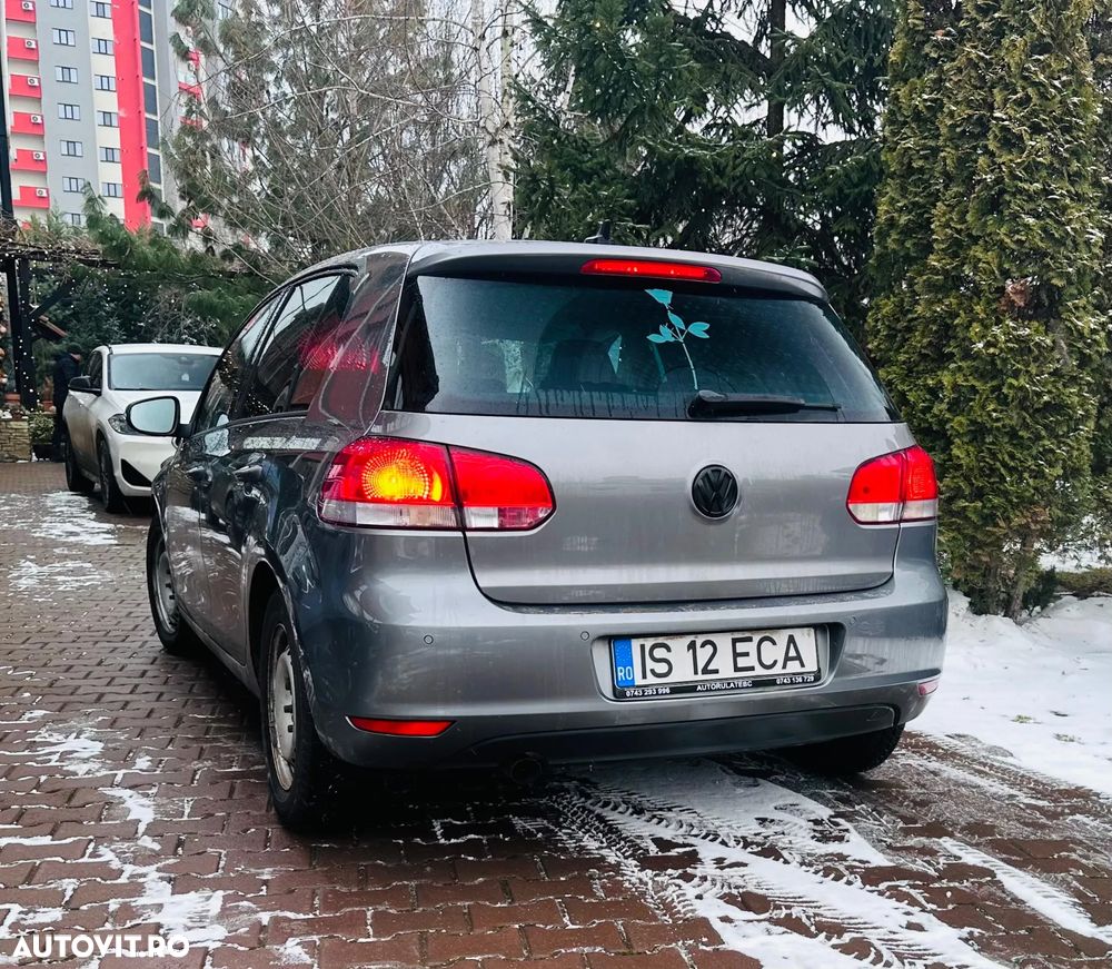 Volkswagen Golf 1.6 TDI DPF DSG Exclusive - 15