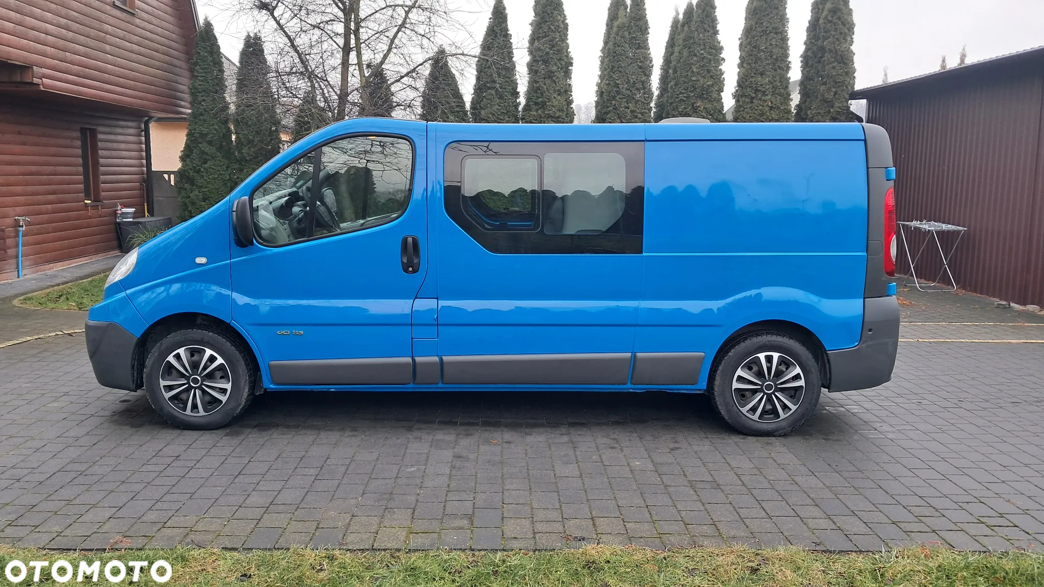 Renault Trafic 2.0 dCi 115 Combi L2H1 teilverglast - 3