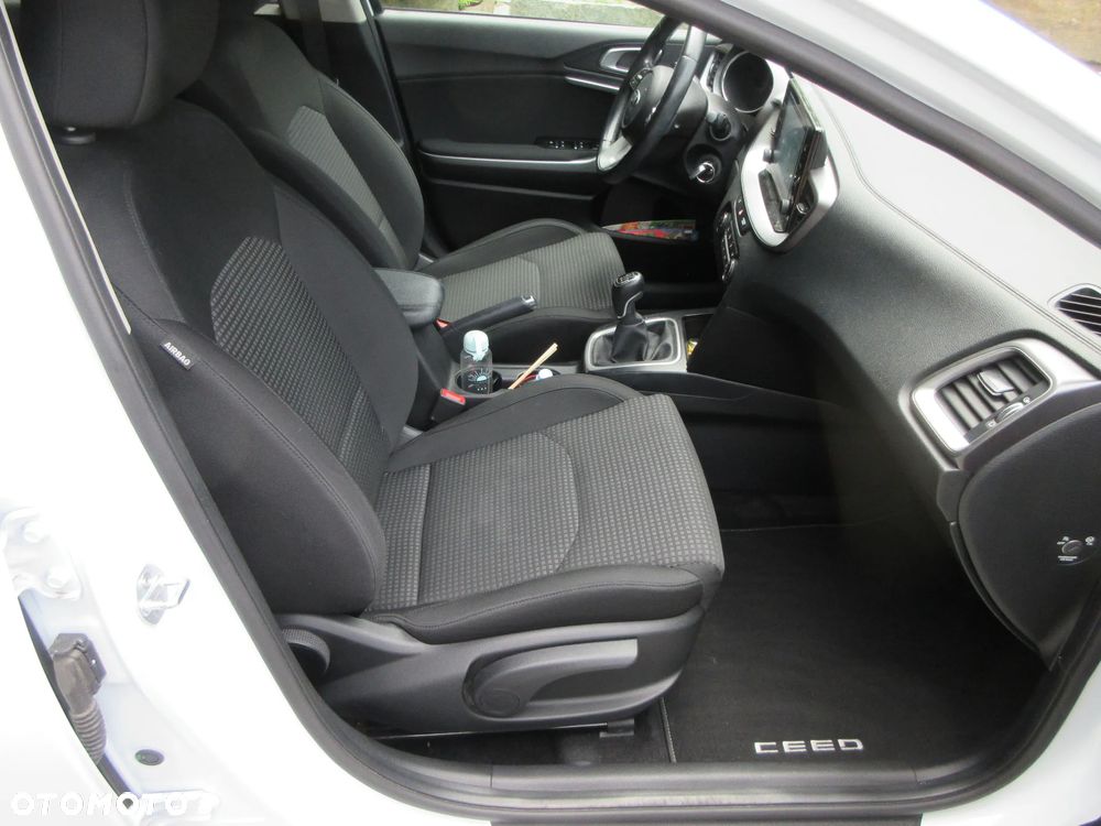 Kia Ceed 1.0 T-GDI OPF Vision - 13