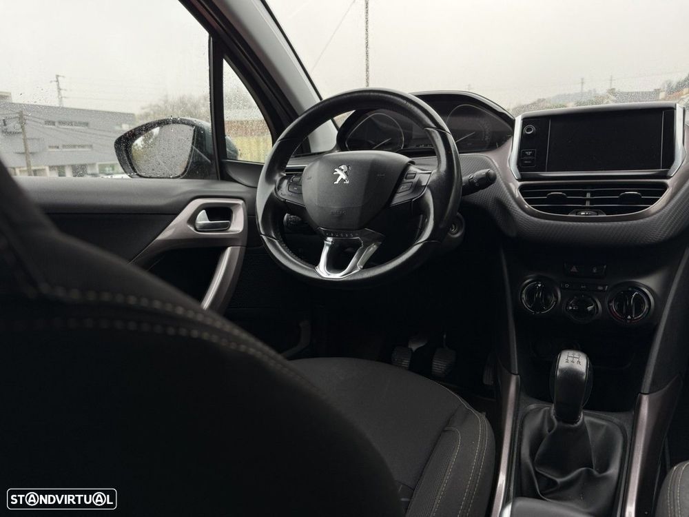Peugeot 2008 1.2 PureTech Active - 8