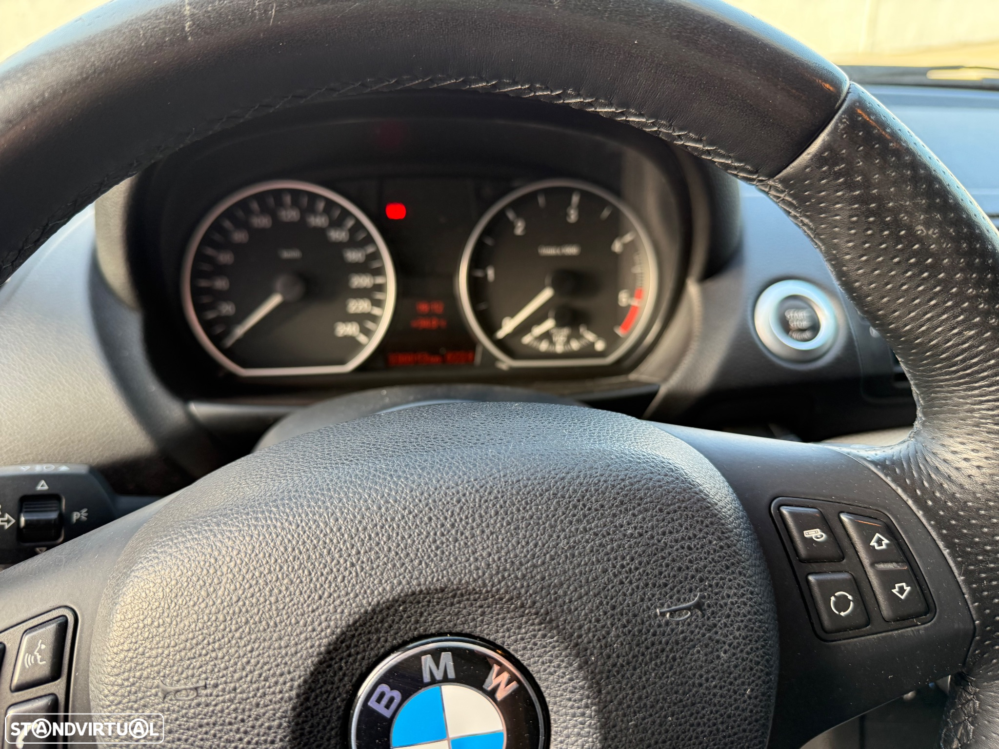 BMW 116 d Pack M - 16